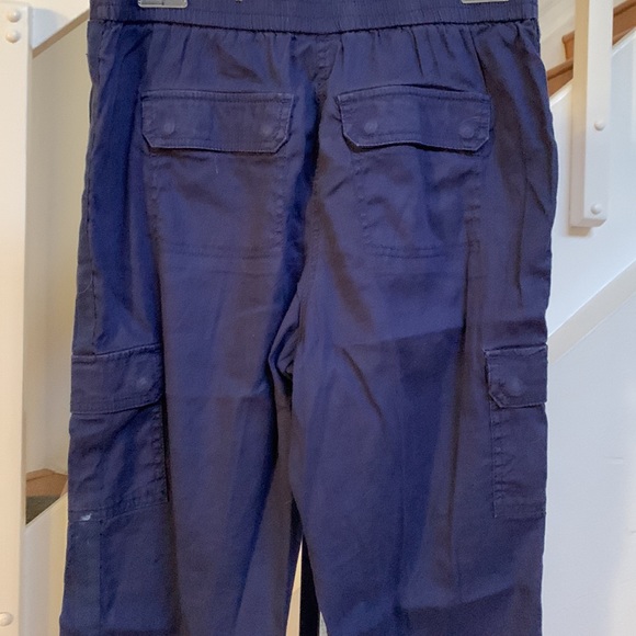 Chico’s Petite Crop Cargo Linen/Cotton Pants - Picture 7 of 12